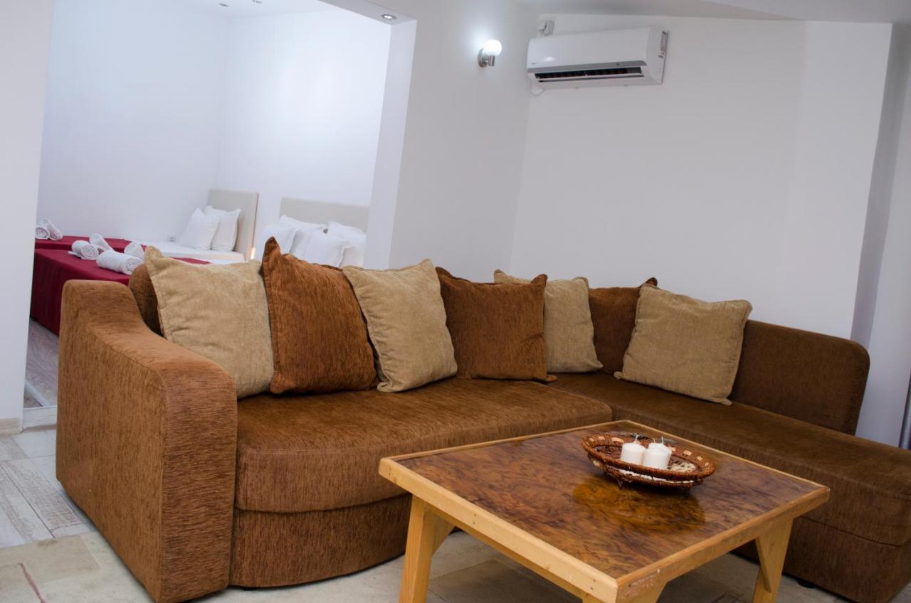 Villa Re3Ca Skopje Zewnętrze zdjęcie